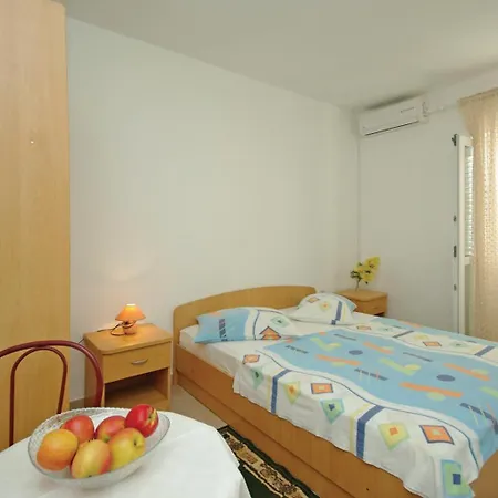 White Hill Studio-Apartments Makarska Exterior photo