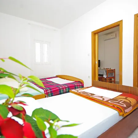 White Hill Studio-Apartments Makarska Exterior photo