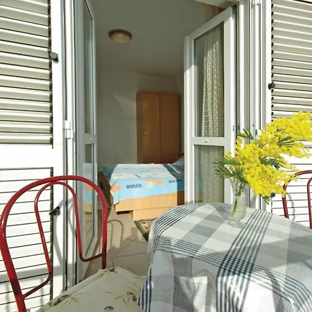 White Hill Studio-Apartments Makarska Exterior photo
